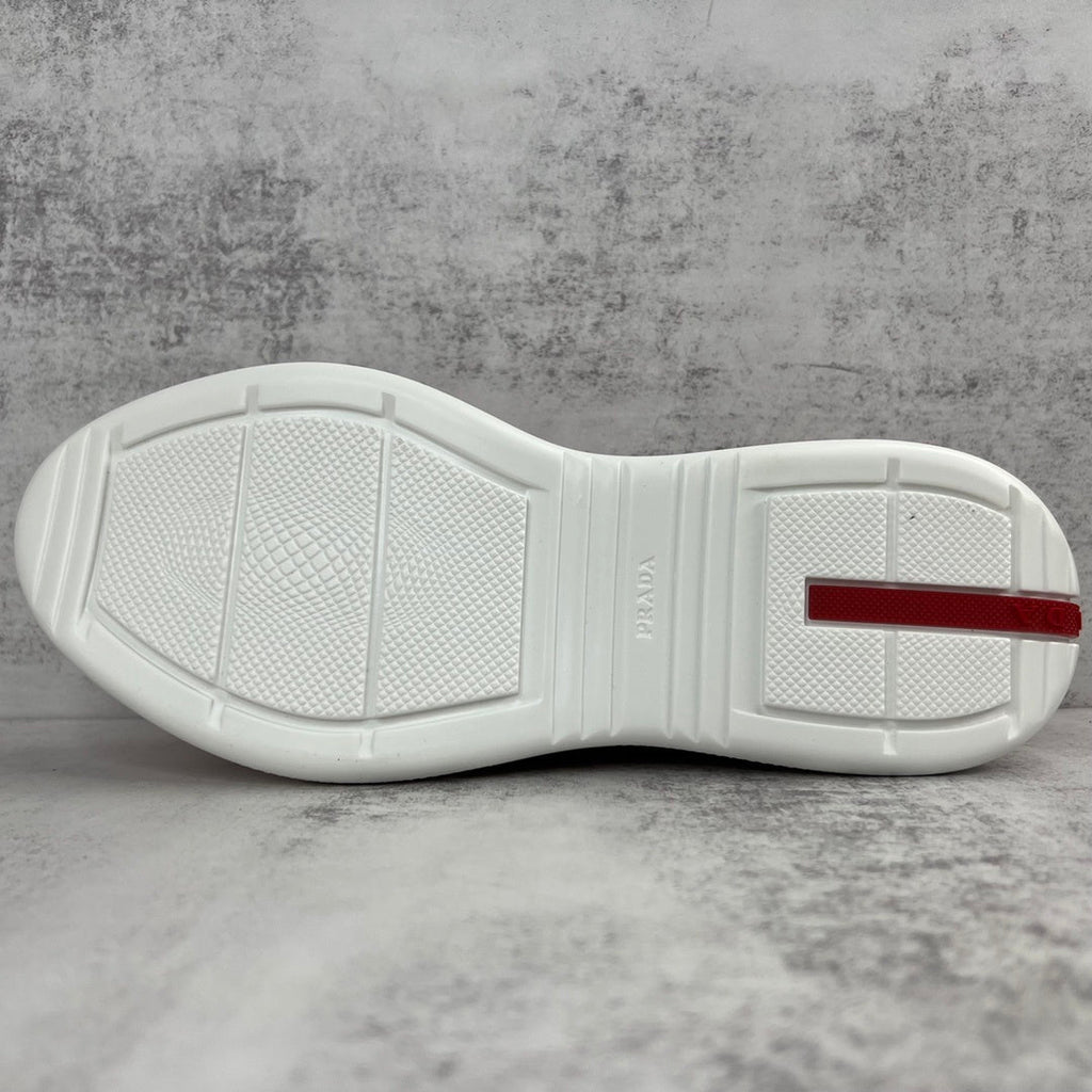 Hochleistungs-Turnschuhe in Rot