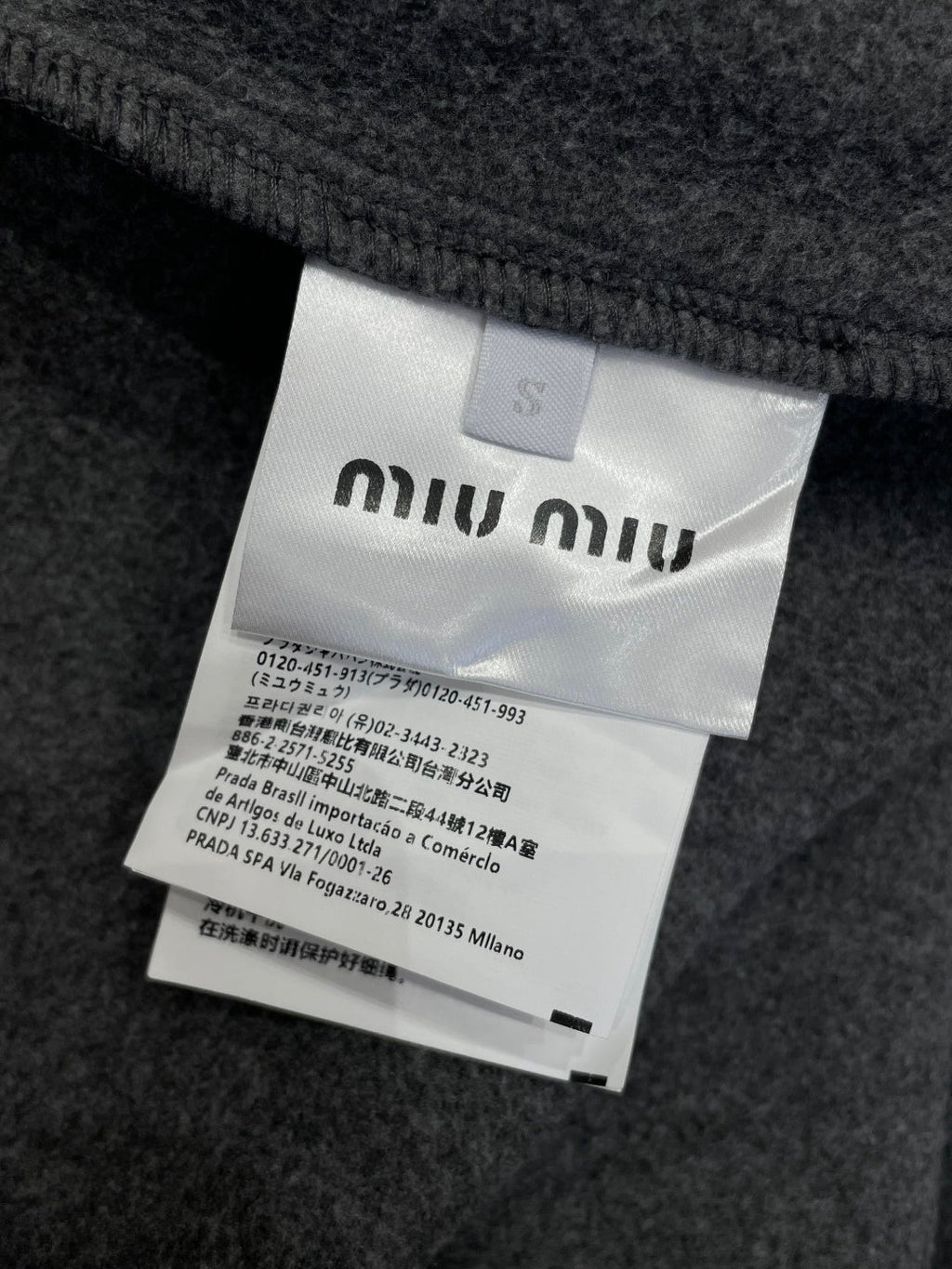 Graue Fleece-Reißverschlussjacke