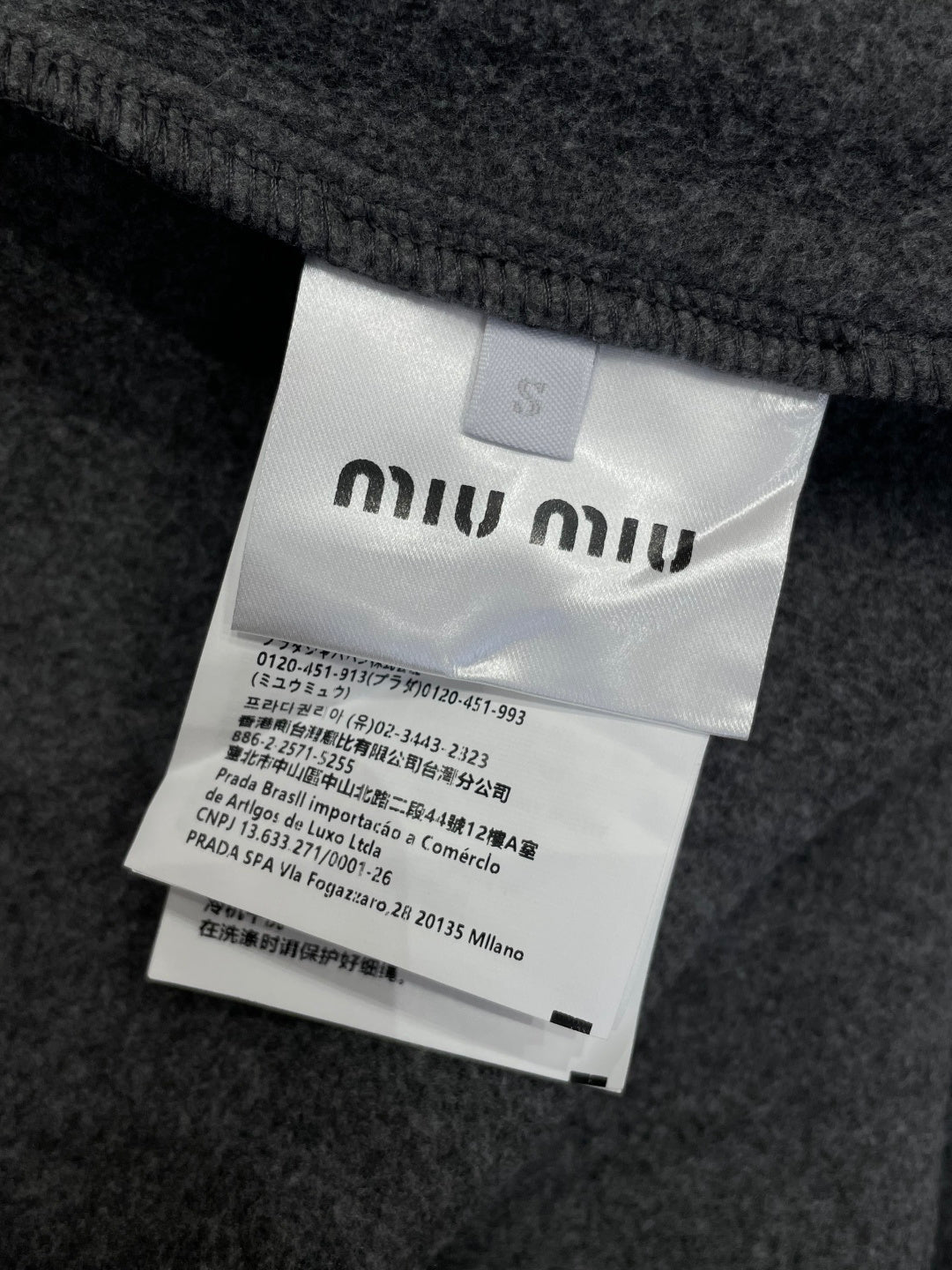 Graue Fleece-Reißverschlussjacke