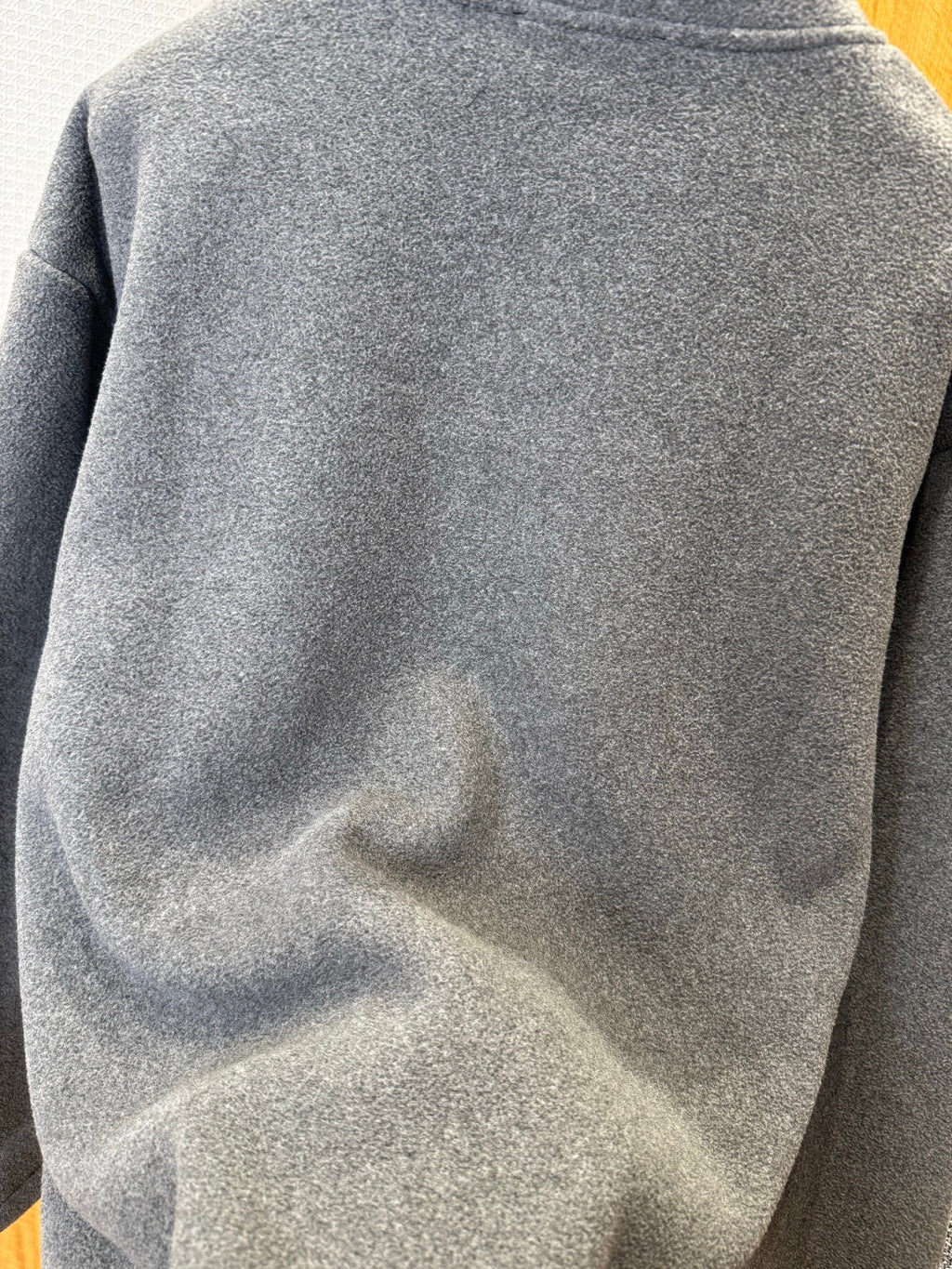 Graue Fleece-Reißverschlussjacke