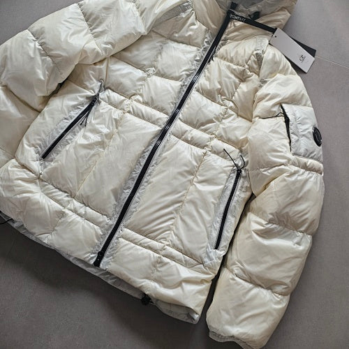 Hooded Puffer Jacket with Zip Pockets