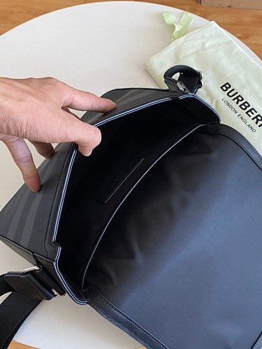 Bolso de hombro estructurado