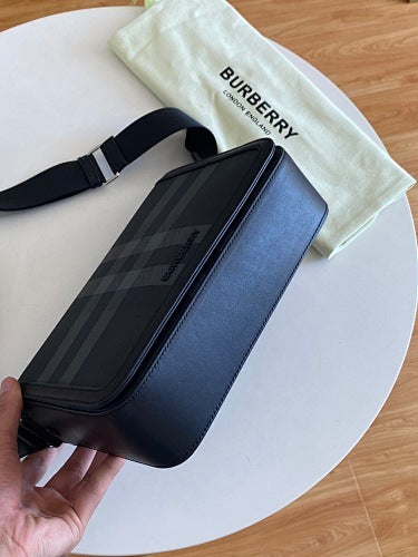 Bolso de hombro estructurado