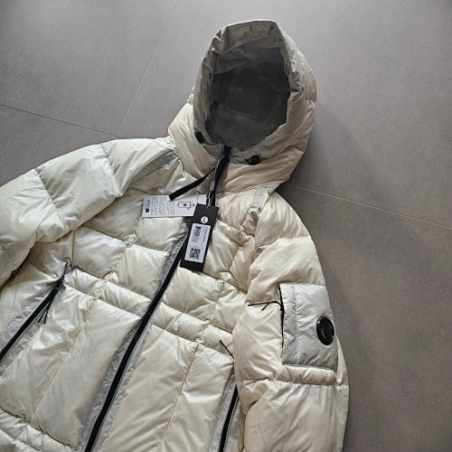 Hooded Puffer Jacket with Zip Pockets