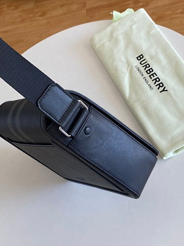 Bolso de hombro estructurado
