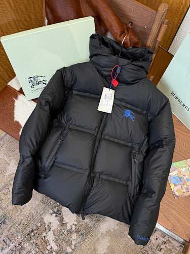 Chaqueta de invierno acolchada con capucha