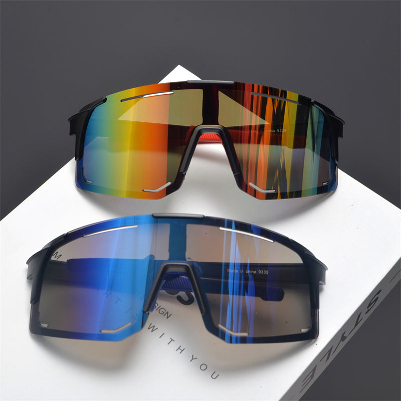 Gafas de sol deportivas con escudo de gran tamaño