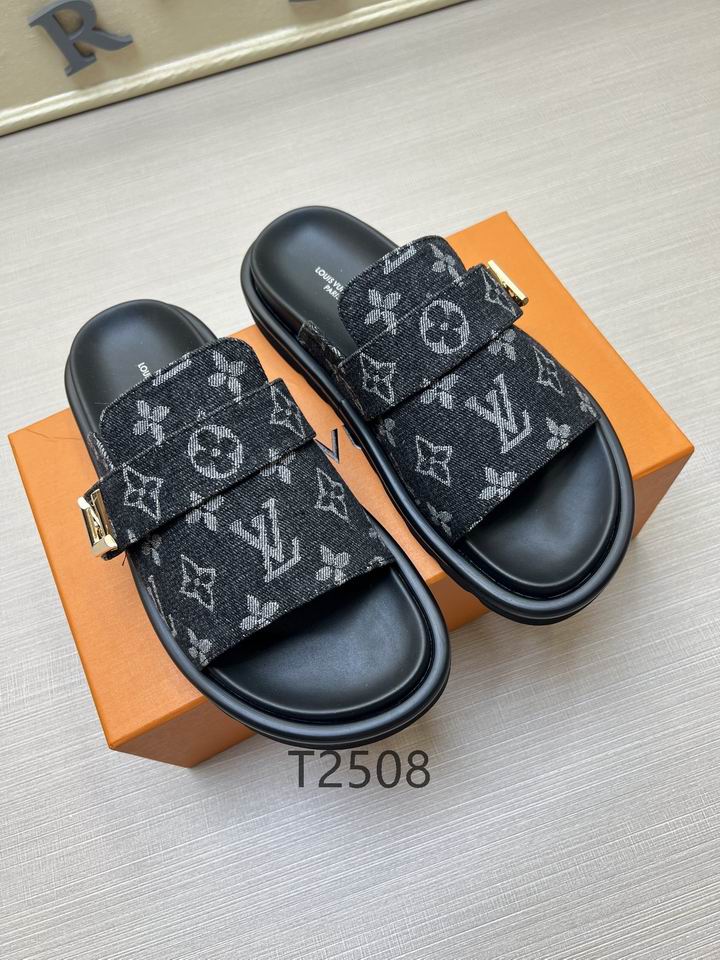 Men Monogram Slides - Avenor