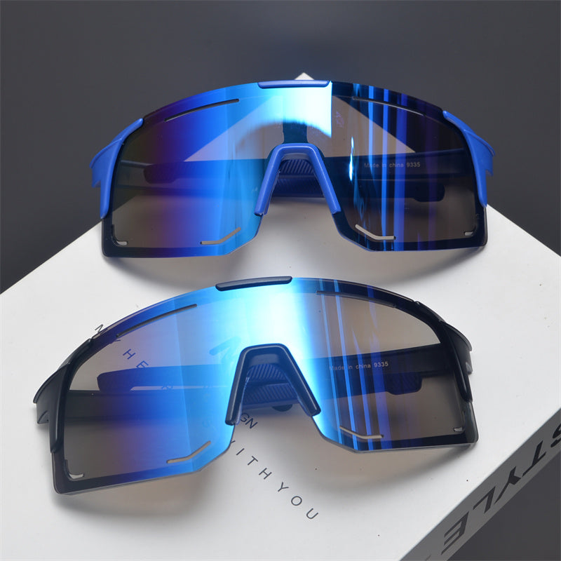 Gafas de sol deportivas con escudo de gran tamaño