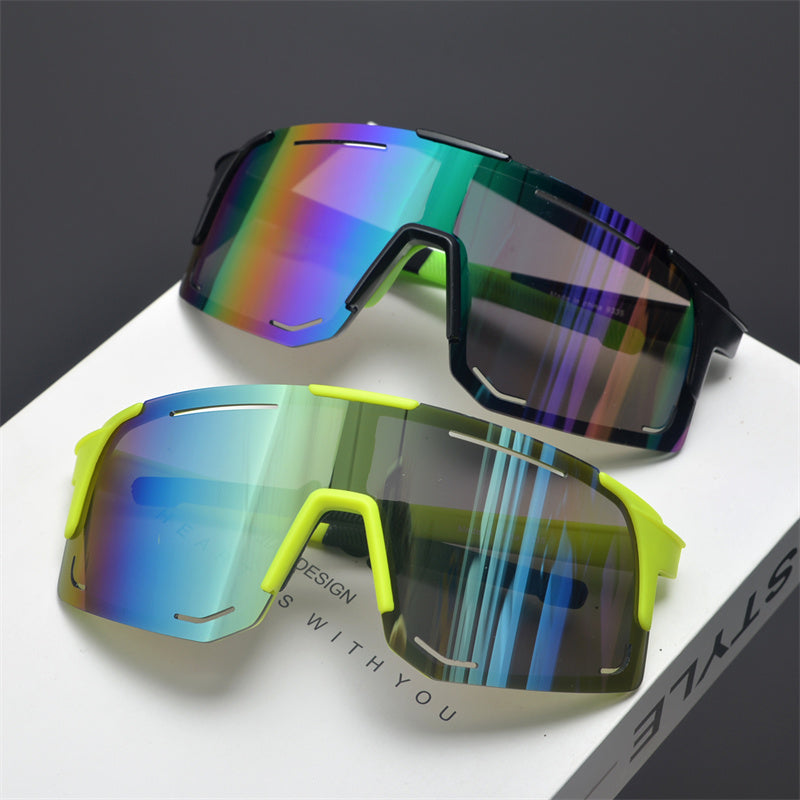 Gafas de sol deportivas con escudo de gran tamaño