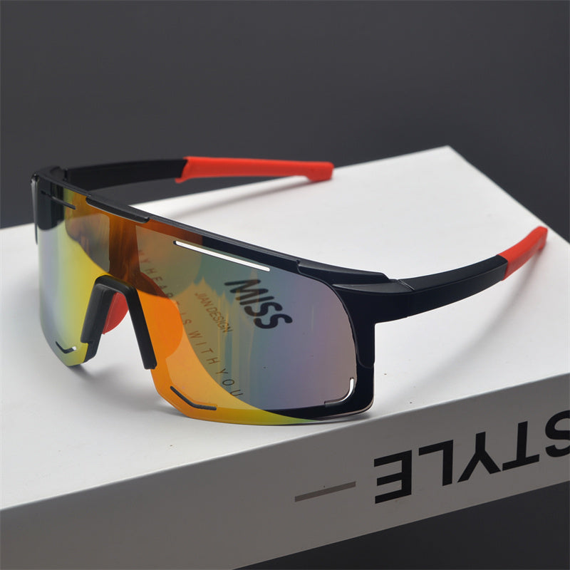 Gafas de sol deportivas con escudo de gran tamaño