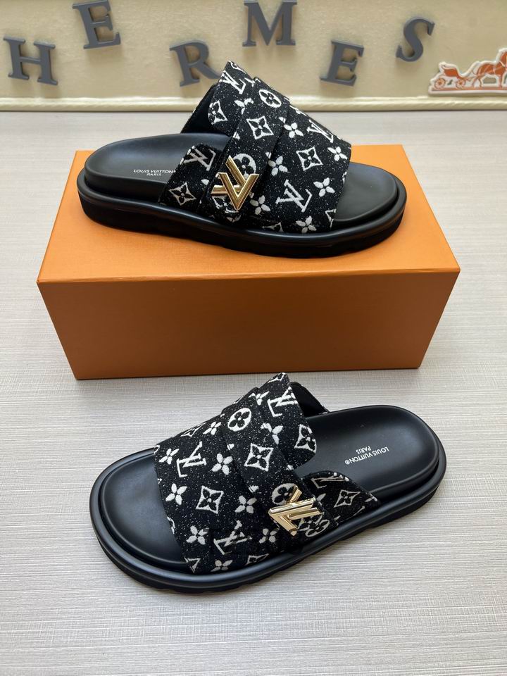 Men Monogram Slides - Avenor