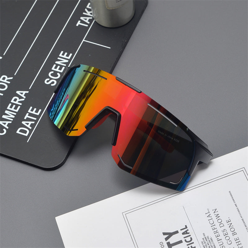 Gafas de sol deportivas con escudo de gran tamaño