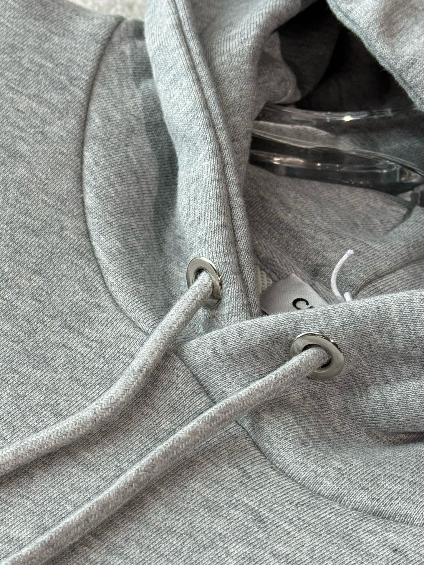 Sudadera con capucha y logo gris