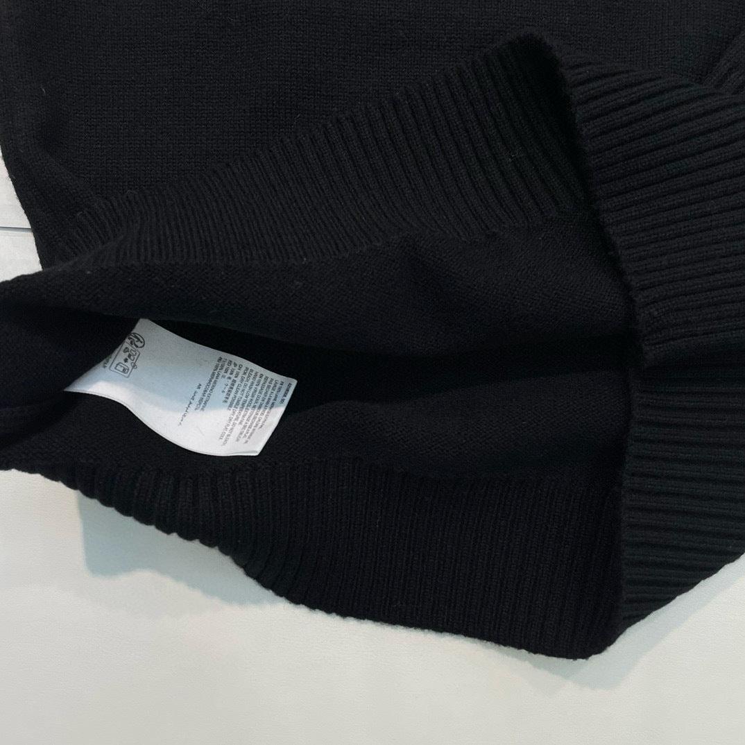 Herz-Logo Strickpullover