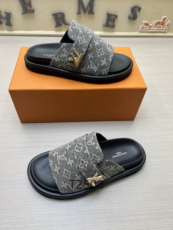 Men Monogram Slides - Avenor