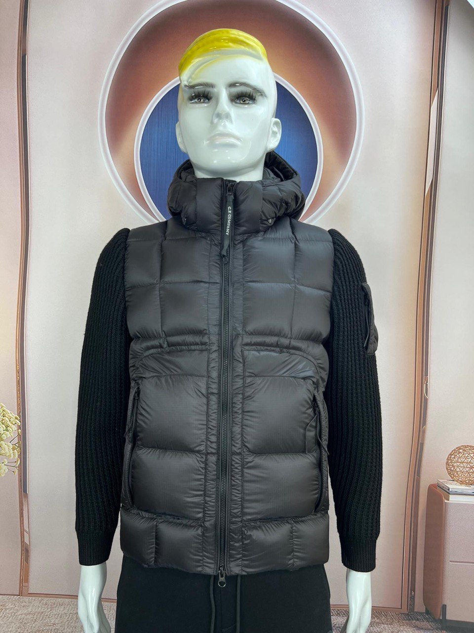 Hybrid down quilted jacket