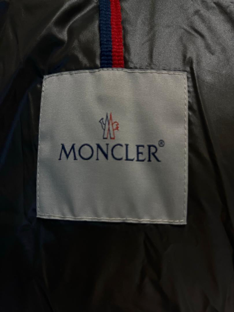 Glossy padded jacket