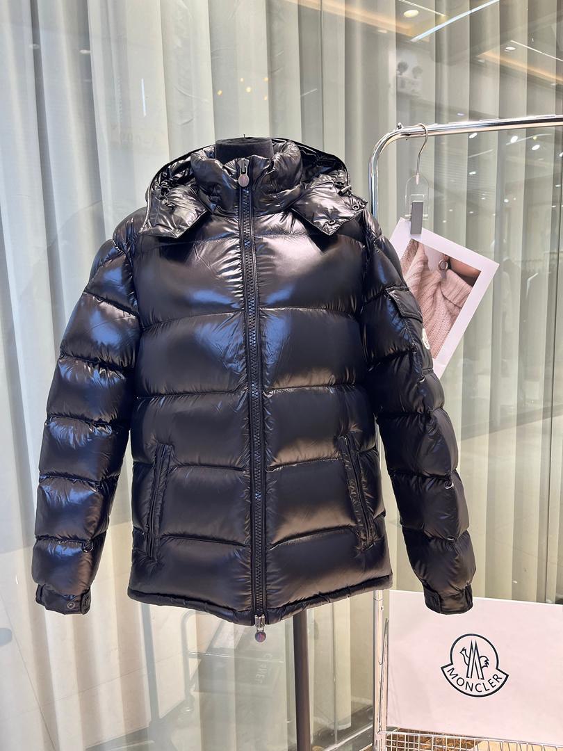 Glossy padded jacket