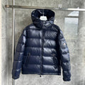 Glänzende Steppjacke