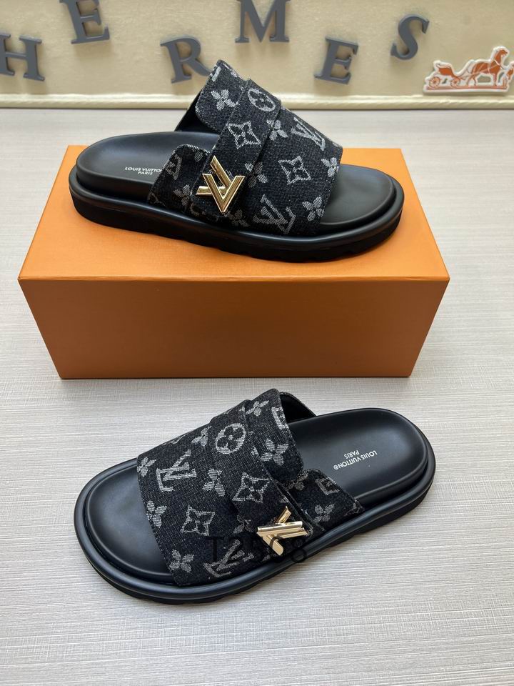 Men Monogram Slides - Avenor