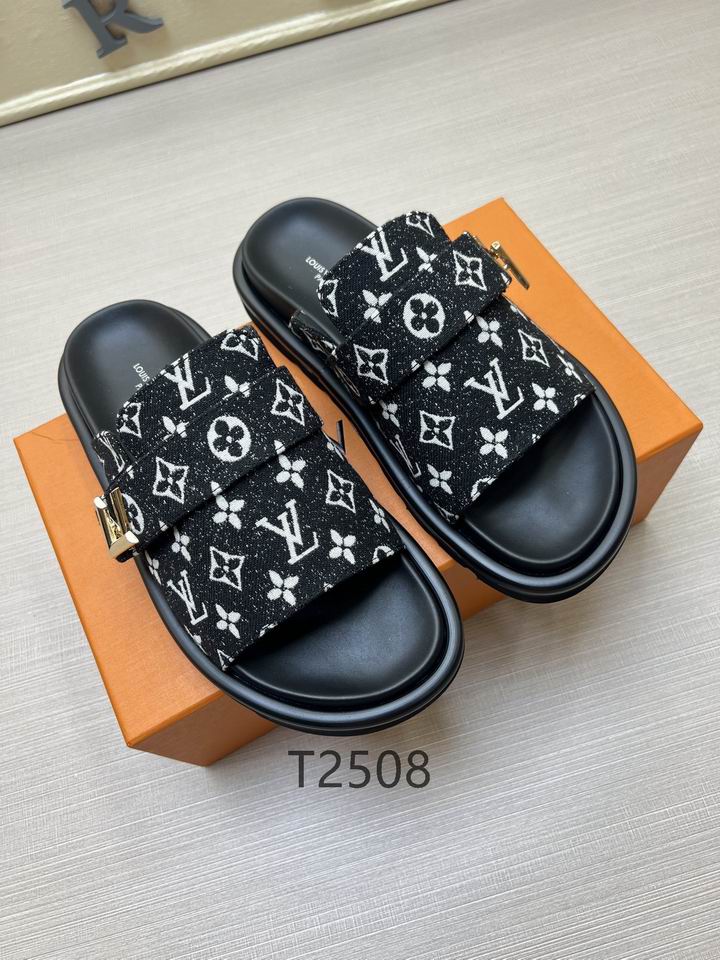 Men Monogram Slides - Avenor