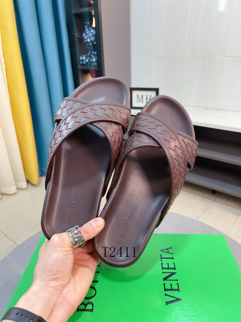 Bott Iconic Slides - Avenor