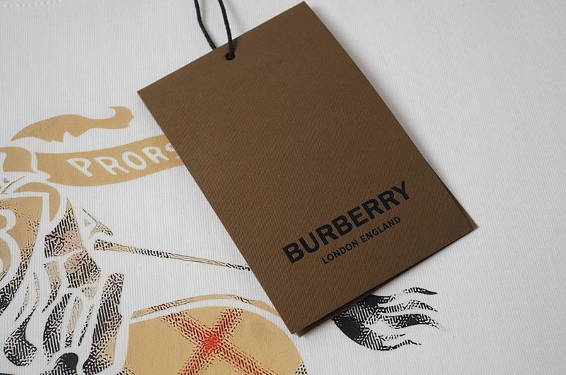 Berry Tee - Avenor