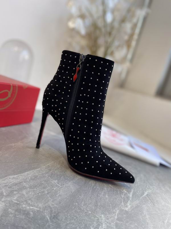 Botines de gamuza con cristales