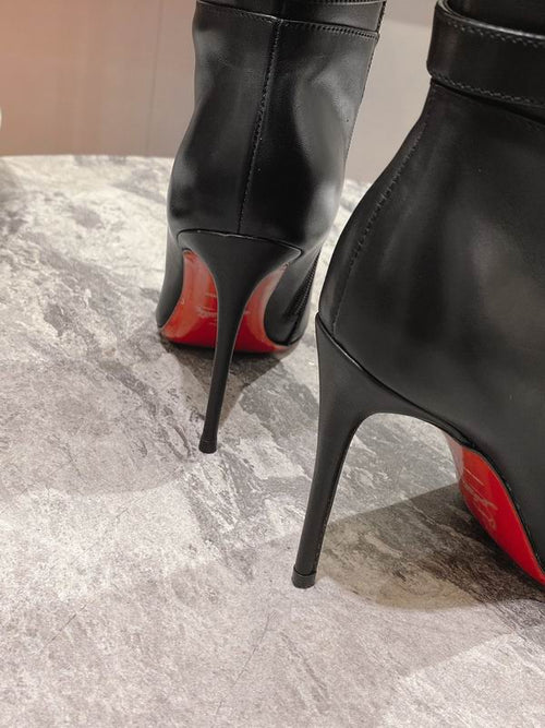 Botas altas de cuero