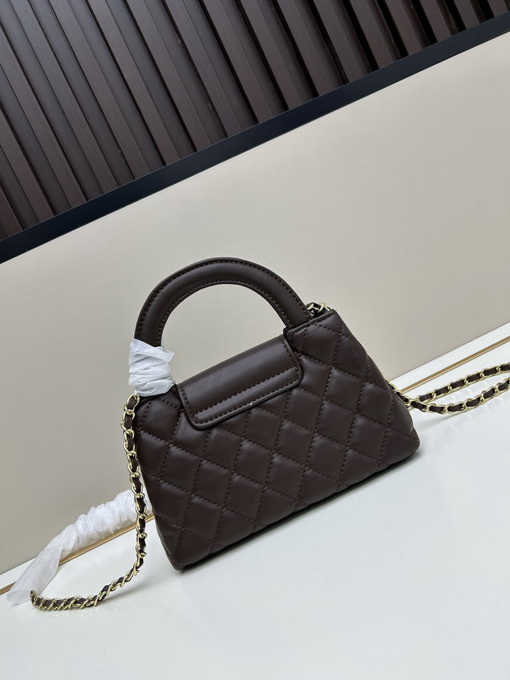Schokoladenfarbene Mini-Ledertasche