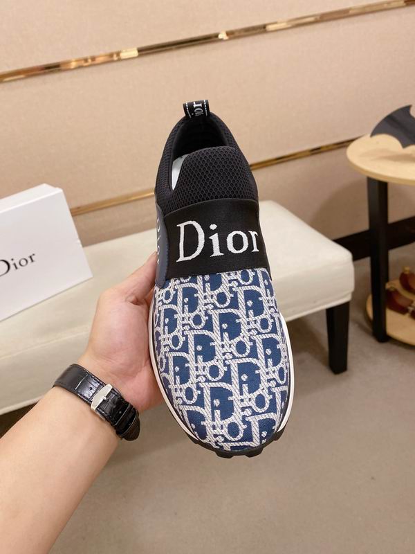 Premium printed sneakers