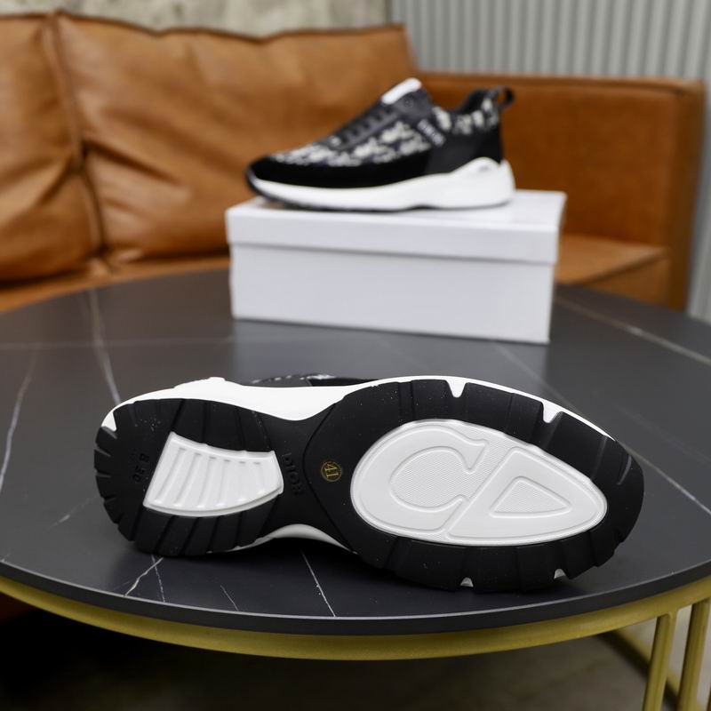 Premium printed sneakers