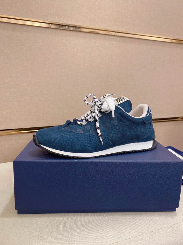 Premium printed sneakers