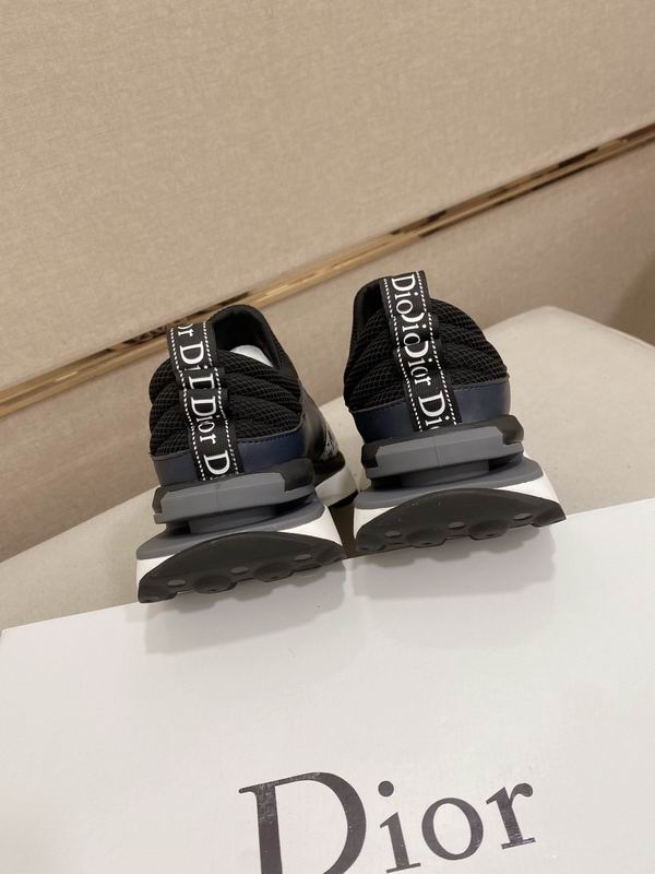 Premium printed sneakers