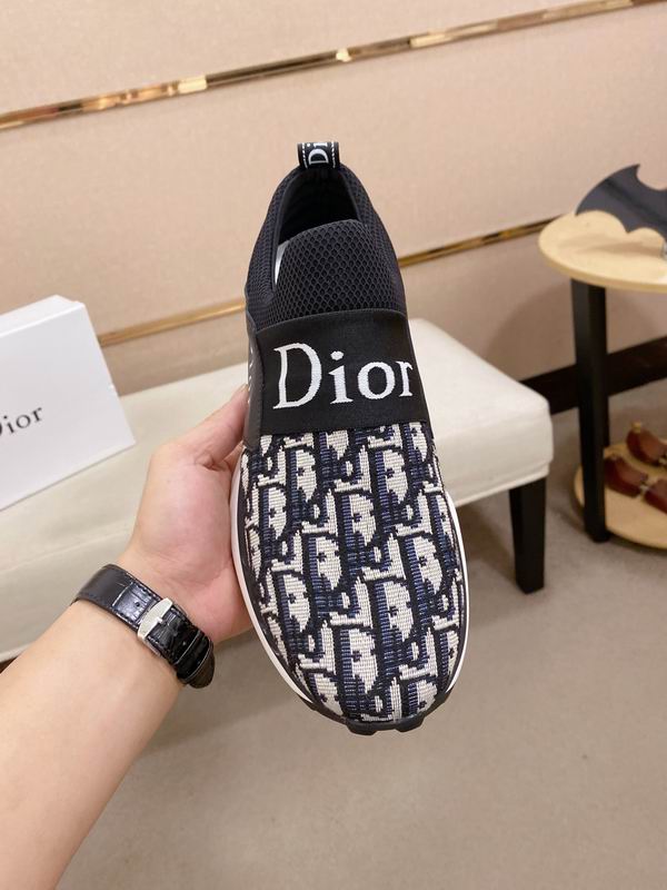 Premium printed sneakers