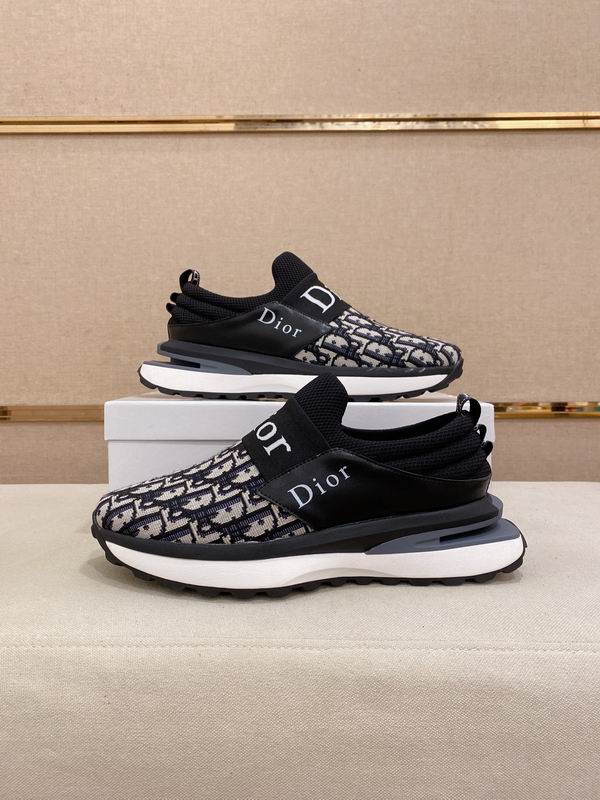Premium printed sneakers