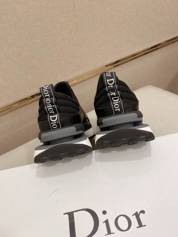 Premium printed sneakers