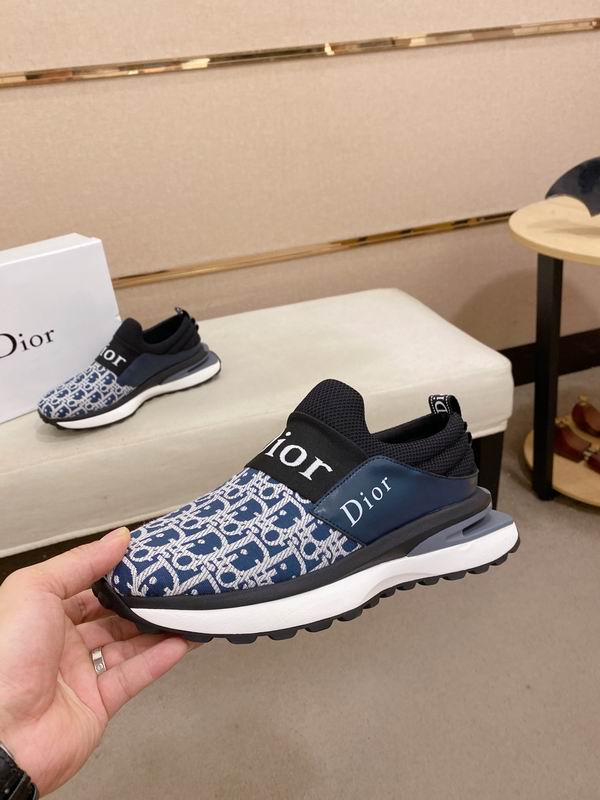 Premium printed sneakers
