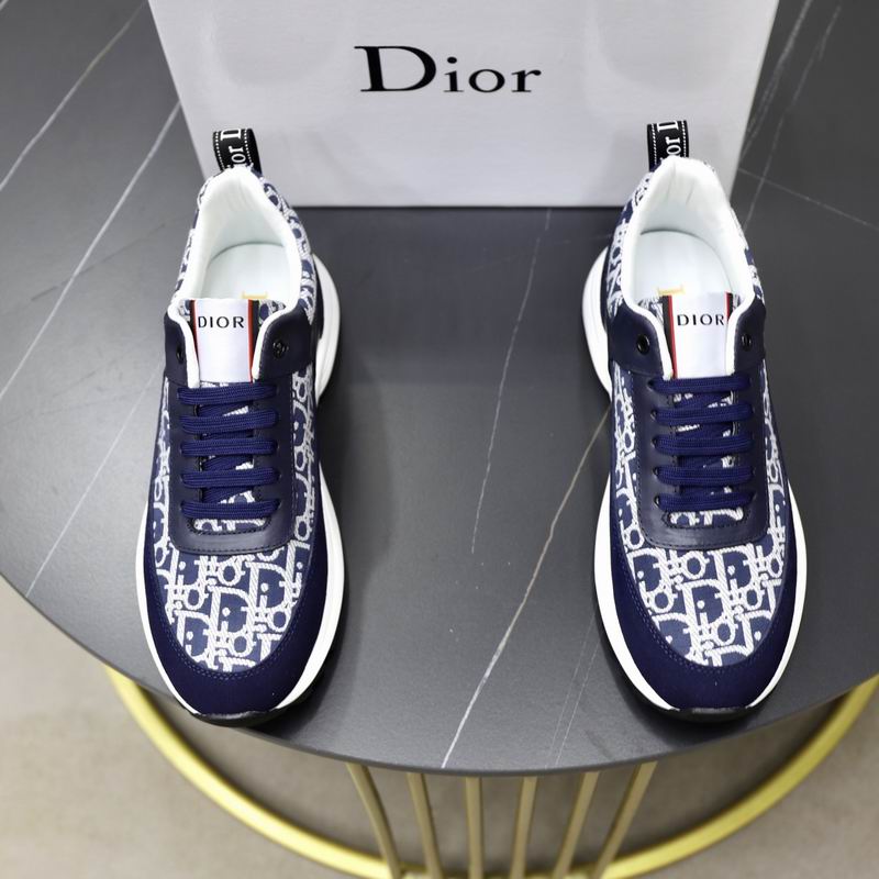 Premium printed sneakers