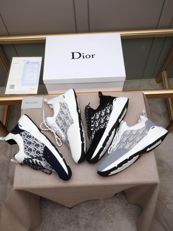 Premium printed sneakers