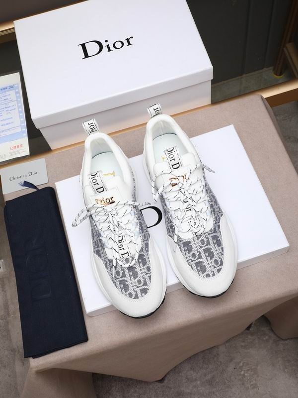 Premium printed sneakers