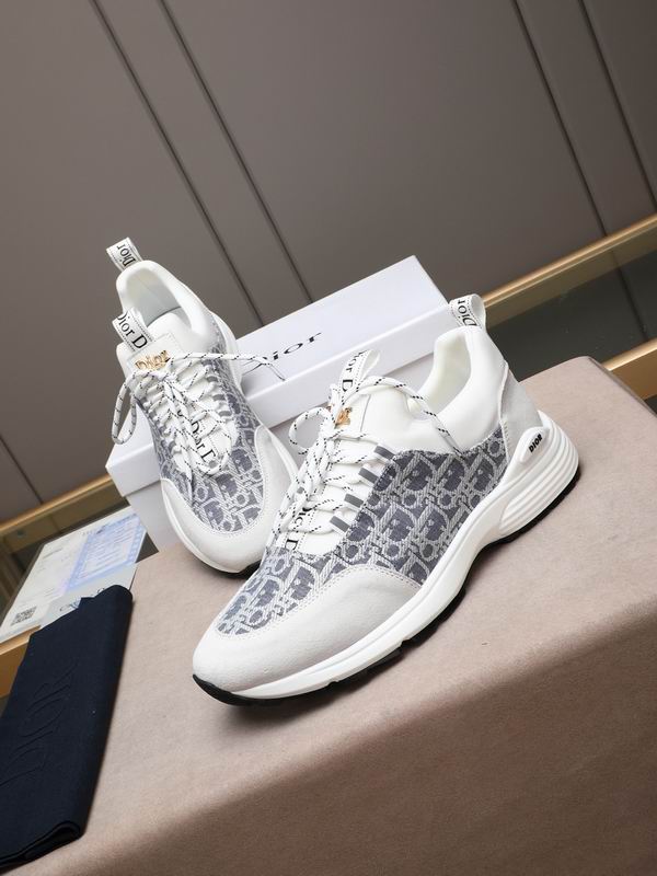 Premium printed sneakers