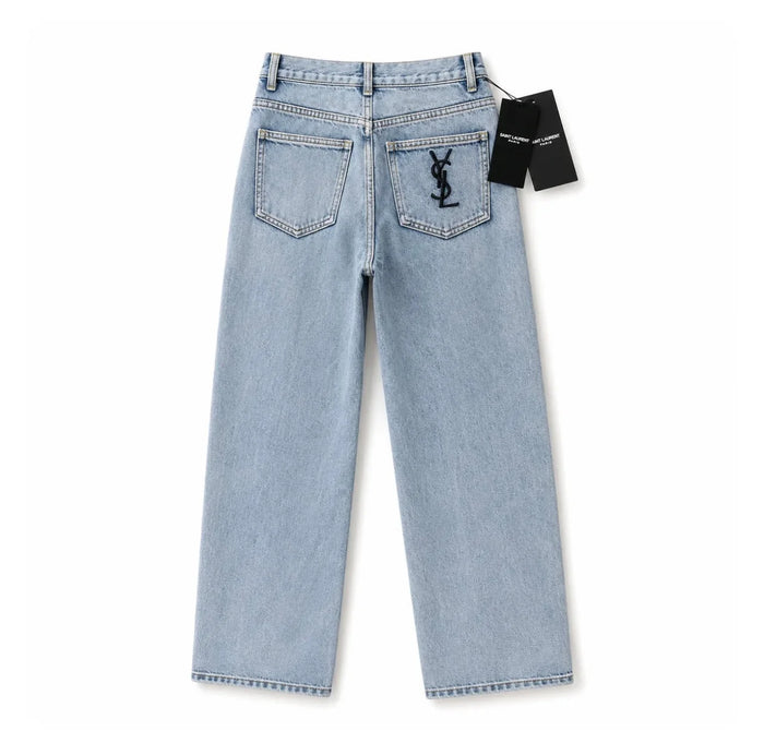 High-wasted jeans