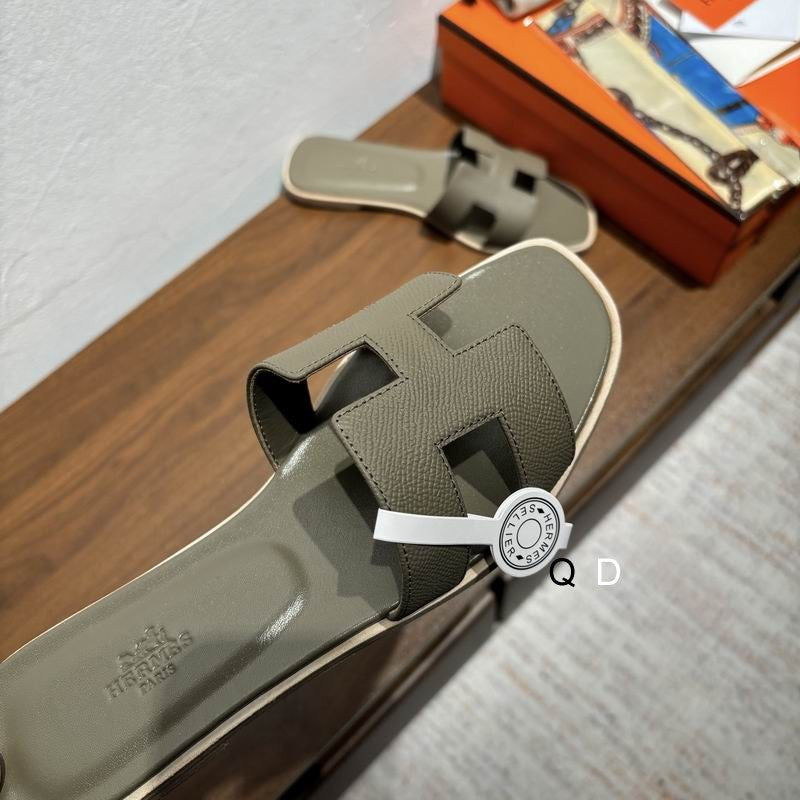 Leather Slip-on Sandals Olive