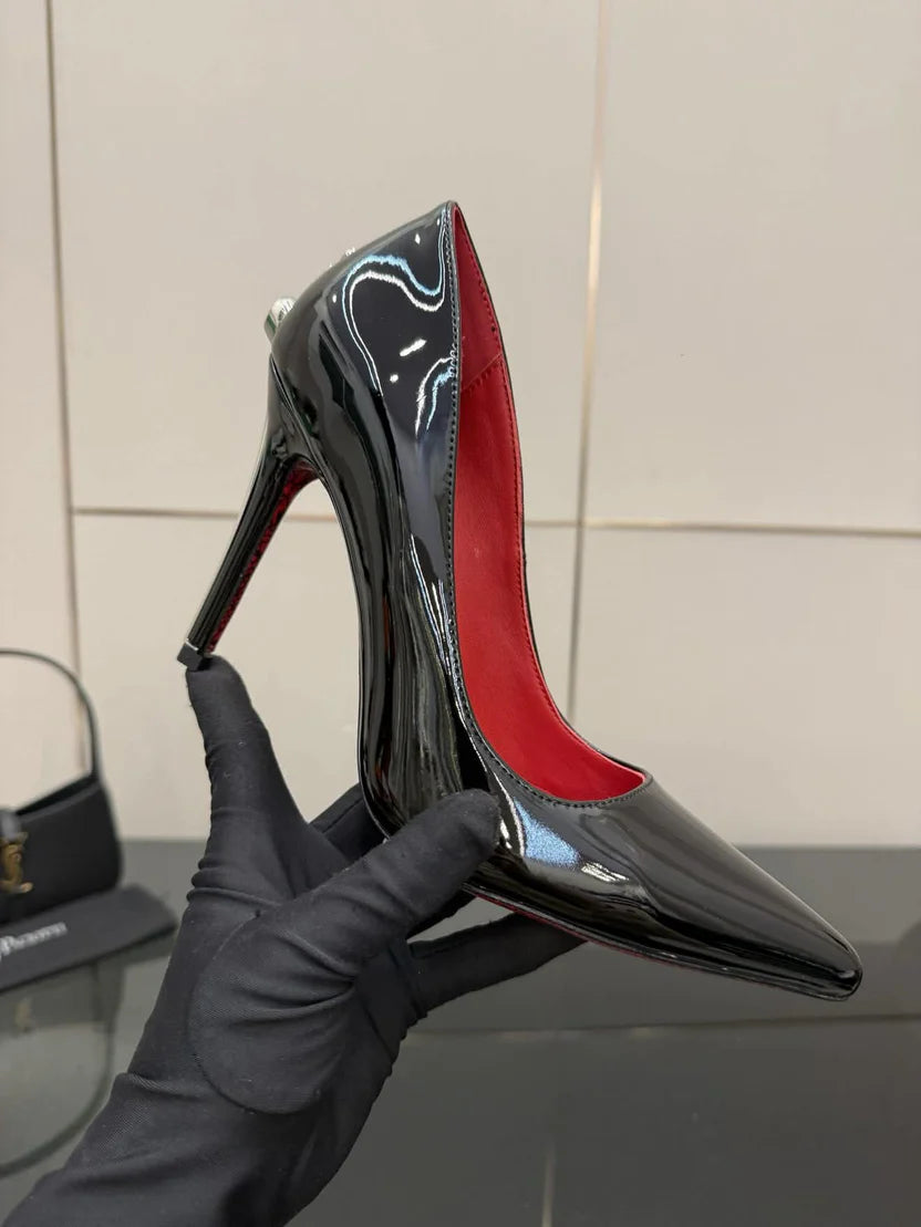 Black Red Pointed - Toe