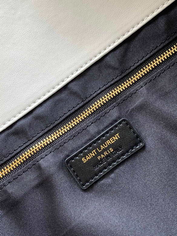 Bolso tote de piel negra