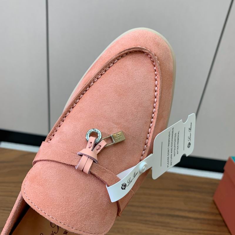 Mocasines de gamuza coral