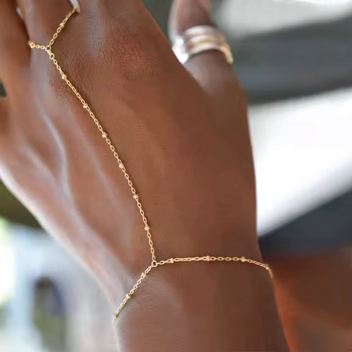 Minimalistisches Armband mit Ringgliedern