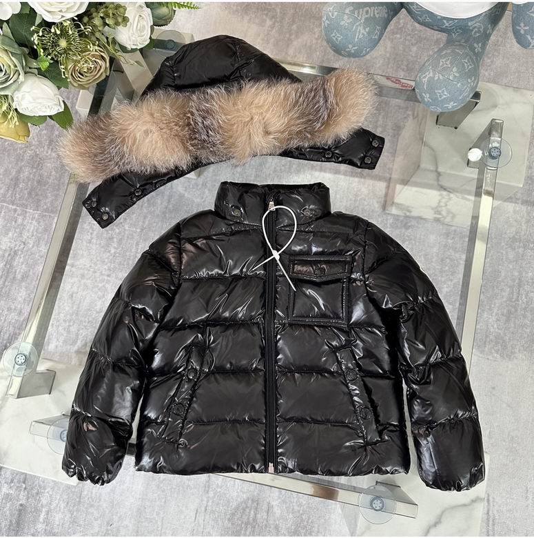 Chaqueta acolchada con capucha para niños